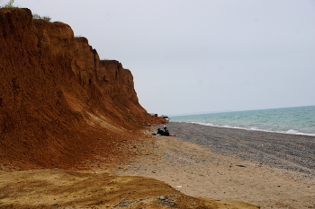 Берег Чёрного моря / Весенние выходные