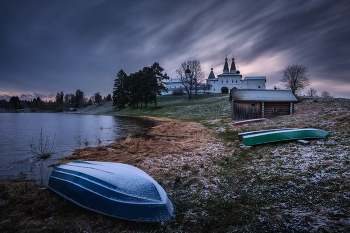 Не ласковый май... / Приглашаю в поездку по Архангельской области на золотую осень с 23 сентября по 1 октября
И на белые ночи в этом июле с15 по 23 число. При желании в июле можно обойтись без палаток. В сентябре только гостевые дома 

Анонс https://phototourtravel.ru/2309-0110-2023-derevjannoe-zodchestvo-arhangelskoj-oblasti

- На этот год набор группы на Озеро Джека Лондона продолжается. Места есть
- Параллельно набираю группу и на 24-й год. Желающих много. Решайтесь

11-19 ноября едем на Кольский. Терский берег и Кировск. Место есть. Можете присоединиться. Будем ловить сияние и первые морозы :) Обращайтесь

https://phototourtravel.ru/November_2023_Kolapeninsula

В мае 24-го года
2 -13 мая Чарские пески
14 - 24 мая Казахстан, Мангыстау
Даты могут сместиться на день из-за авиарейсов.
Анонсы скоро на сайте phototourtravel.ru