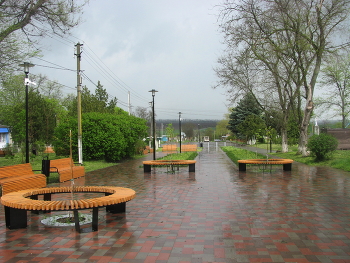 Прошел дождь,,, / Главная улица после дождя