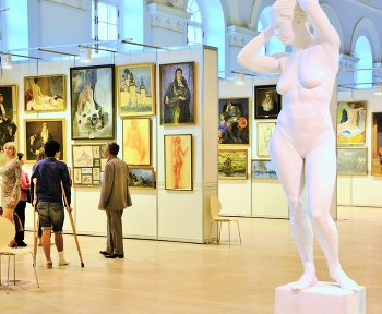 &quot;На вернисаже, как-то раз ...&quot; / &quot;Сегодня в галерее вернисаж.
 Всех приглашают в гости. Приходите!
 Портреты, натюрморты и пейзаж -
 Что для души угодно - все смотрите ...&quot;
 Г.Горелая