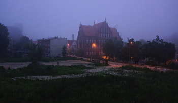 Любимое время сумерек / Туманный синий час
Гданьск, Польша