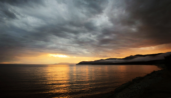 Рассвет на Бойкале / Баргузинский залив, июль 2022 г