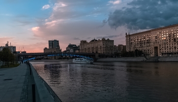 Московские виды / Набережная Шевченко