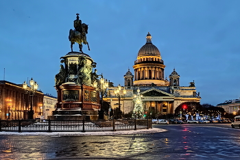 Исаакиевская площадь / Санкт-Петербург