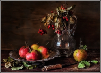 .... Яблочки ...... / предметная композиция