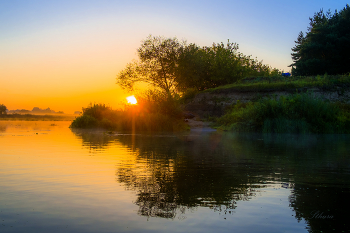 Рассвет на Оке. / ***