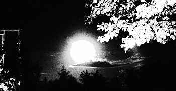 Дела давно минувших дней / Луна при вспышке