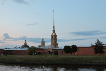 1292 / Санкт-Петербург, вид на Петропавловскую крепость с Кронверкской набережной, 20.06.23., 3:25