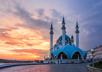 Кул-Шариф / Мечеть Кул-Шариф — главная джума-мечеть республики Татарстан и Казани (с 2005 года) расположена на территории Казанского кремля.