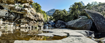 У водопада / Royal Natal National Park, ЮАР