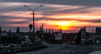 Закат над городом / Крым