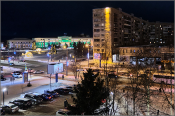 Архангельск предновогодний. / Архангельск. Центральная площадь города. Конец декабря.