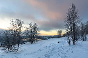 по снежным тропкам / на мурманских сопках
