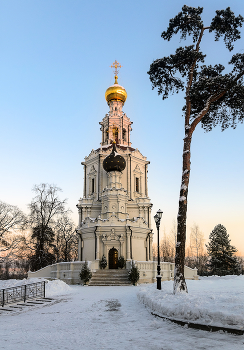 Церковь Троицы Живоначальной. / Усадьба Троице-Лыково.