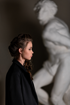 На контрастах / модель Ангелина Табакова
макияж Мария Смирнова
причёска Марина Быстрова
локация фотостудия «Inspiration»