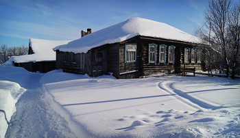 Зимой в деревне / Снежный февраль