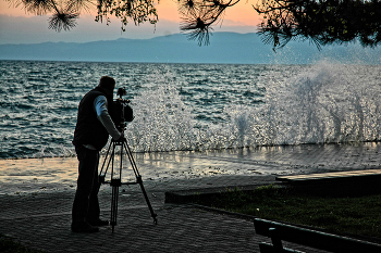 Ловец жемчуга / Охридское озеро штормит.