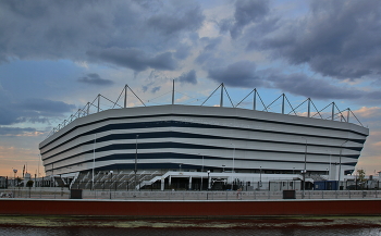Росте́х Аре́на / «Росте́х Аре́на» (до 6 августа 2023 года — «Калинингра́д») — футбольный стадион в Калининграде, построенный в 2018 году специально для проведения матчей чемпионата мира (согласно решению ФИФА от 2 декабря 2010 года, вынесенному на основании официальной заявки России).