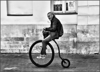 ..... Ретро прогулка..... / уличный кадр