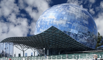 земной шарик / Макет земного шара. Музей мирового океана в Калининграде.