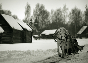 Проводы русской зимы. Russian Winter / Катание по снегу в русских санях. Костромской музей деревянного зодчества в Ипатьевской слободе. Краеведческий ресурс kostromka.ru