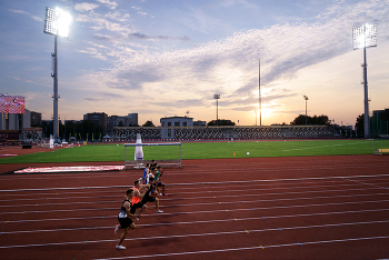 Финал / Финал бега на 100 м (&quot;Королева спорта-23&quot;; Екатеринбург; стадион &quot;Калининец&quot;)