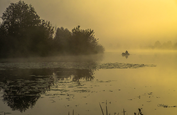 Осенний туман. / Озеро Сосновое.