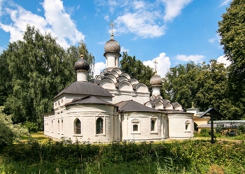 Церковь Архангела Михаила в Архангельском. / ***