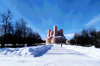 Замок / Челябинск, реставрация храма