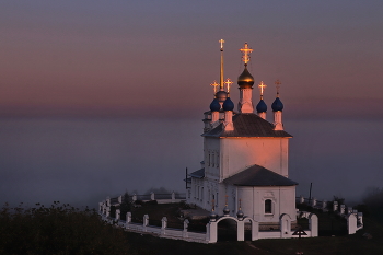 Туманы в Тульской области / Утренний туман в поселке Епифань, Тульской области