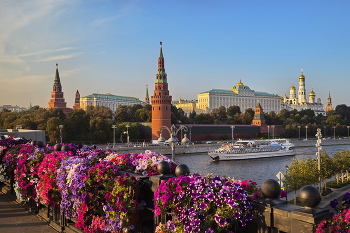 Летний вечер в Москве / Последний летний день в Москве