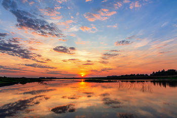 &nbsp; / восход на пруду