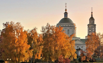 Осень в город пришла / Осень в город пришла