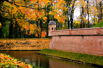 Осенний Несвиж. / Замок Радзивиллов в Несвиже.