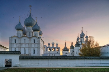 Рассвет над Ростовом Великим / Ростовский кремль на рассвете