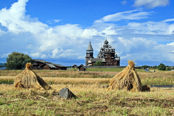 Снопы / Заповедник Кижи