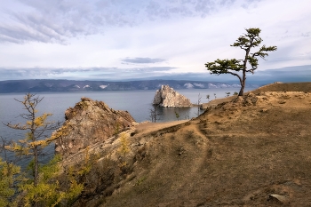 Осенний Байкал / Мыс Шаманка