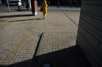 &nbsp; / Вдоль желтой линии...