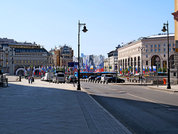 Лубянская площадь / Лубянская площадь в Москве. Июнь 2023.