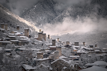 Mestia Towers After Snowfall / После снегопада в Местию пришла сказочная зимняя погода