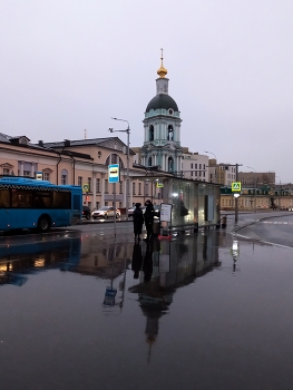 улица Яузская / ***