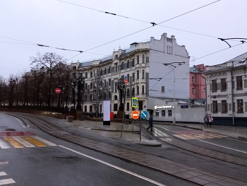 Яузский бульвар / ***