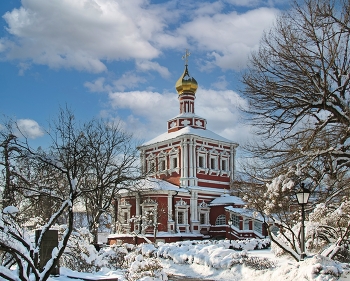 Новодевичий монастырь / Храм Успения Пресвятой Богородицы в Новодевичьем монастыре