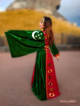 Гюльджан / Красивые туркменские девушки