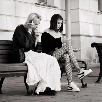 Весна приходит неожиданно... / На Солянке.