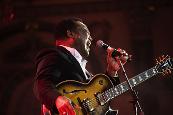  / George Benson