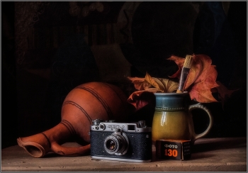 ..... Этюд с фотоаппаратом .... / предметная композиция