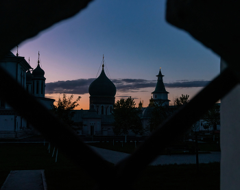 В сумерках / ***