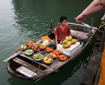 Всё на продажу / Звериный оскал капитализма.
ТДТ - товар-деньги-товар (Карла Маркса)