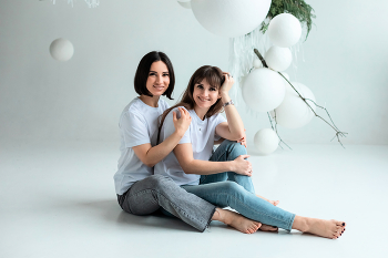  / Family photo session in the studio